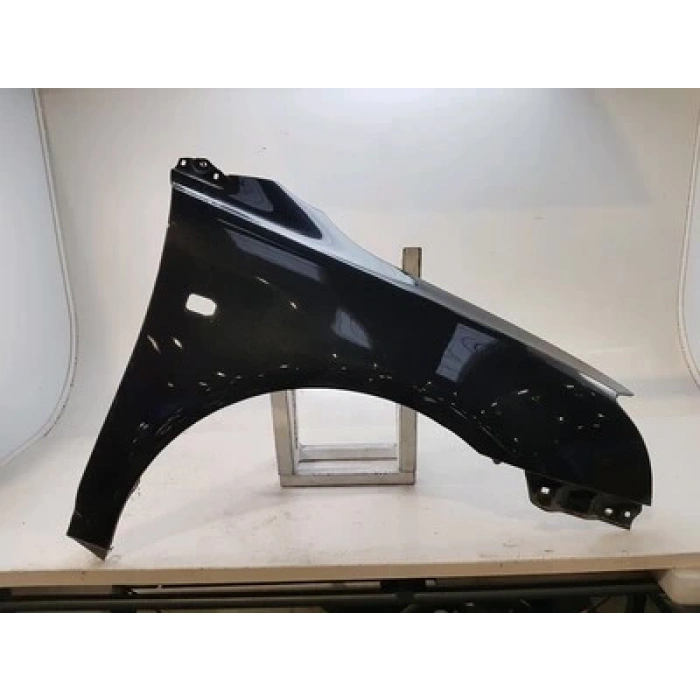 Çamurluk Avensis 03-06 Ön Sağ (Oem No: 53811-05020)