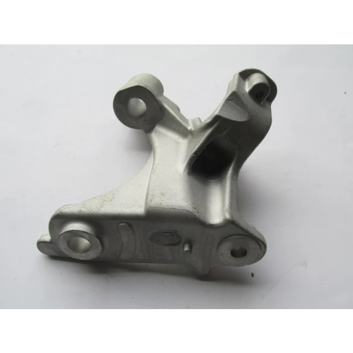 Renault Megane- 4- Sd- 21/24; Motor Beşiği Bağlantı Ayağı Sol (Beşik Darbe Emici) (Oem No: 548512672R)