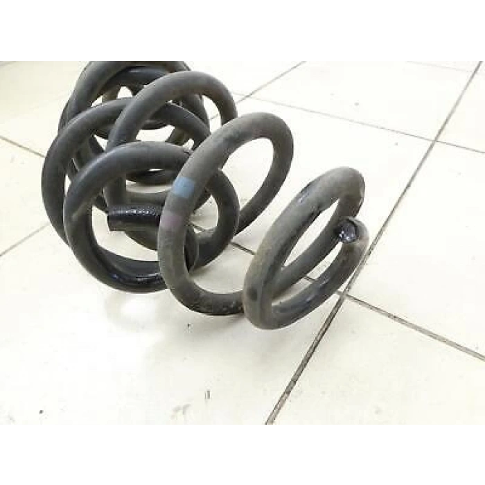 Helezon Yayı Qashqai 2007-2011 7 Koltuk Arka (1 Adet) (Oem No: -)