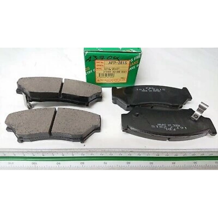 Fren Balatası Ön . Japon Vıtara (Et) 5 Kapi : Grand Vıtara (Ft) 1.6 98-05 1.6:2.5:2.0 Hdı 92-05 (Oem No: 55200-56870)