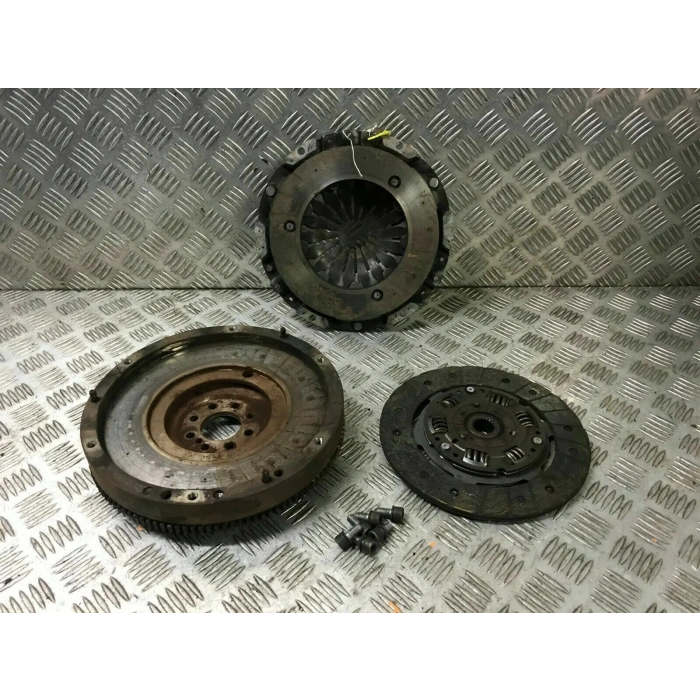 Volan Sabit Palıo / Doblo / Fıorıno 1.3 Multıjet (Uyumlu Deb.Seti: Valeo 828142 / Sachs 3000951293) (Oem No: 55202178)