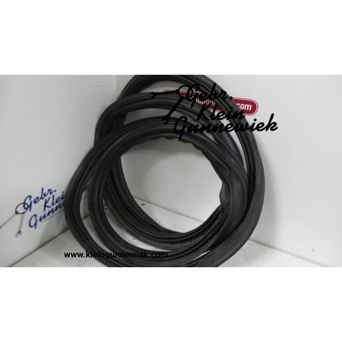 Bagaj Kapak Fıtılı Vw Kodıaq Bm 17- (Oem No: 565827705A)