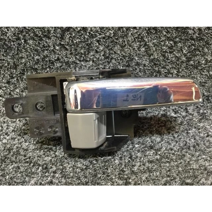 Kapı Kolu L200 15-19 İç Sağ Krom (Oem No: 5716A616Ha)