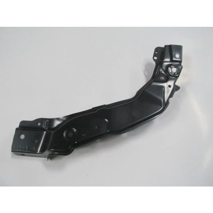 Suzukı Grand Vıtara- 06/12; Ön Panel Üst Parça Sol (Tyg) (Oem No: 58242-65J00)