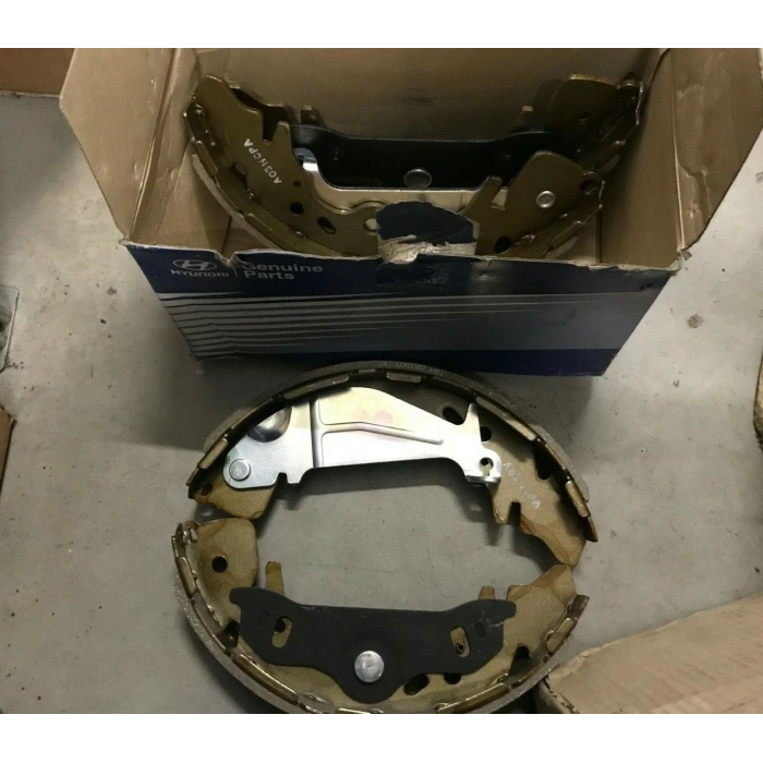 Fren Balatası Arka Pabuç : Gs8774 Kore Starex/H1 Dızel 01- (Oem No: 583054Aa30)