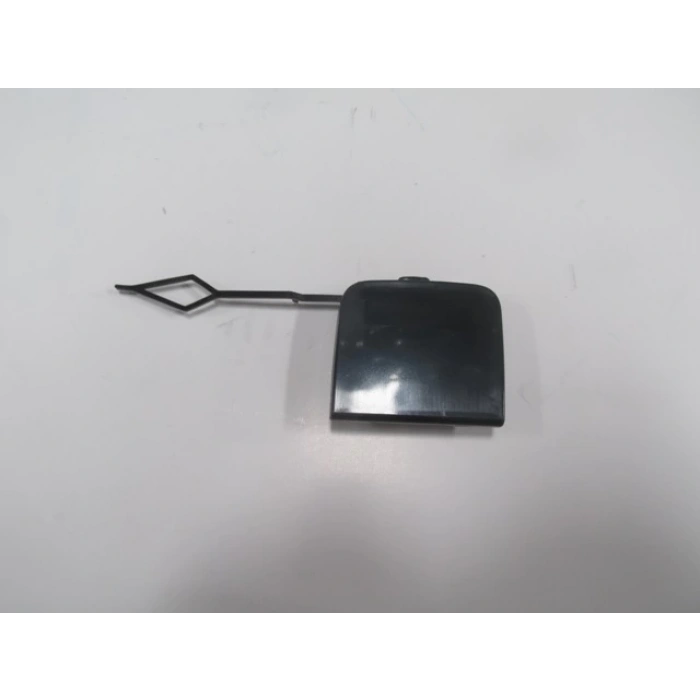Volkswagen Jetta- 6- 14/18; Ön Tampon Çeki Demiri Kapağı (Tw) (Oem No: 5C6807241F)