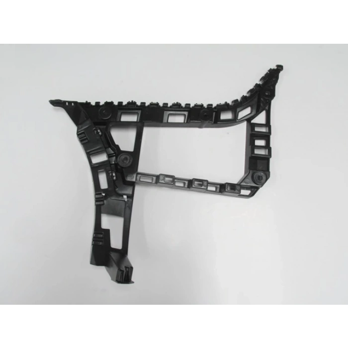 Volkswagen Jetta- 6- 11/14; Arka Tampon Bağlantı Braketi Sağ (Yan Kulağa Bağlanan) (Tw) (Oem No: 5C6807394)
