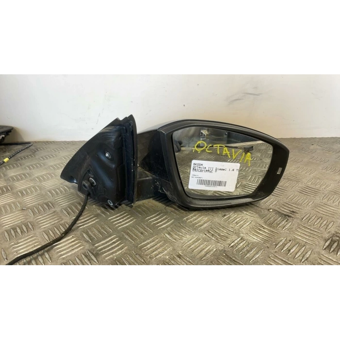 Ayna Mekanızması Sağ Ayna Gövdesı Vw Octavıa Bm 13- (Oem No: 5E1857508Ab)