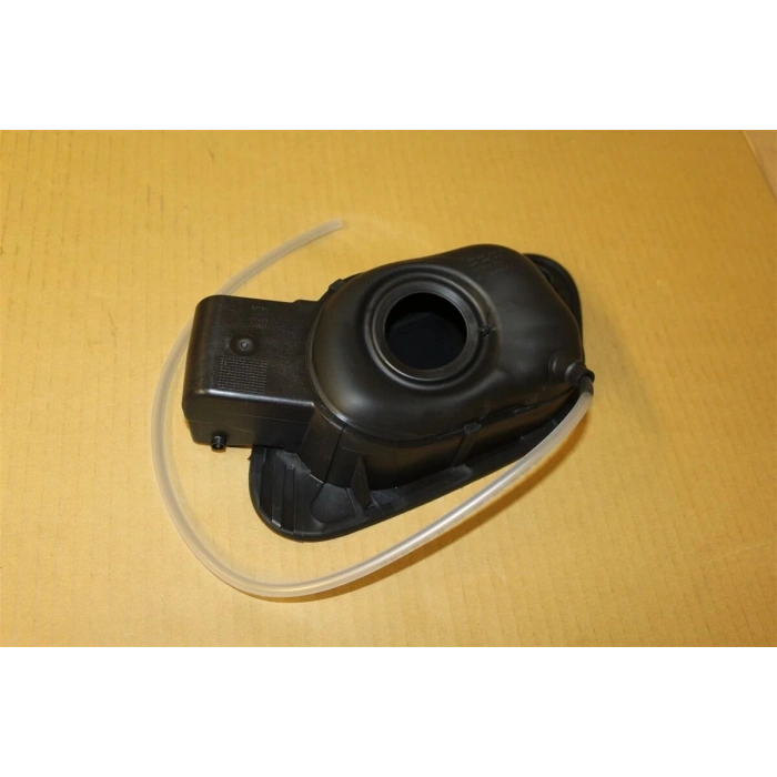 Yakıt Depo Kapagı Dış Vw Golf7 Bm 13- (Oem No: 5G0809857)