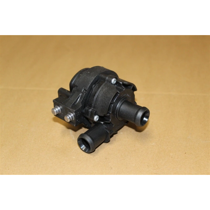 Ilave Su Pompası 998282 Vw Golf7-A3-Leon-Passat-Tıguan-Caddy-Transporter T6 Clha-Clhb-Dcxa-Crlb-Crkb-Cuvc-Cxxb-Cxfa-Cxha-Cxhb-Cxga-Cxgb 1,6 Tdı-2,0 Tdı 13- (Oem No: 5G0965567)