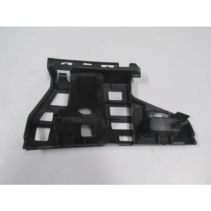 Skoda Fabia 2010-2015 Ön Tampon Bağlantı Braketi Sağ (Tw - Y) (Oem No: 5J0807056A)
