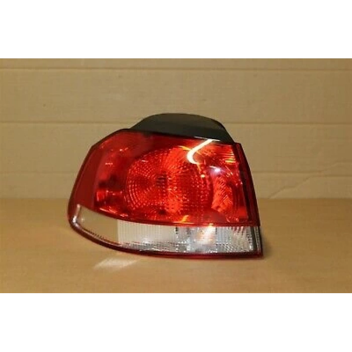 Stop Lambası Golf6 Dış 09-13 Hella Tip Sol (Oem No: 5K0945095N)