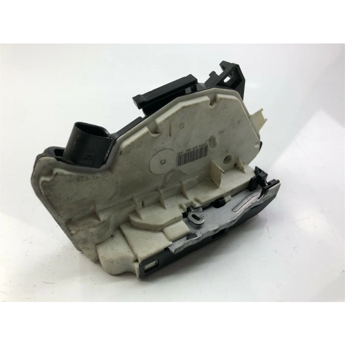 Kilit Kapı Tiguan / Passat Cc 08-18 Ön Sağ (Oem No: 5N0839016D)