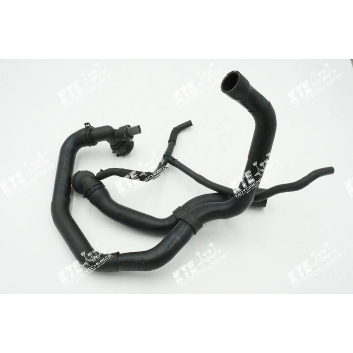 Radyatör Su Hortumu Müsürü Üzerınde Vw Golf7-A3-Leon-Octavıa Cyvb-Cjza-Chpa-Cpta-Czca 1,2 Tsı-1,4 Tsı 13- (Oem No: 5Q0121049Ac)