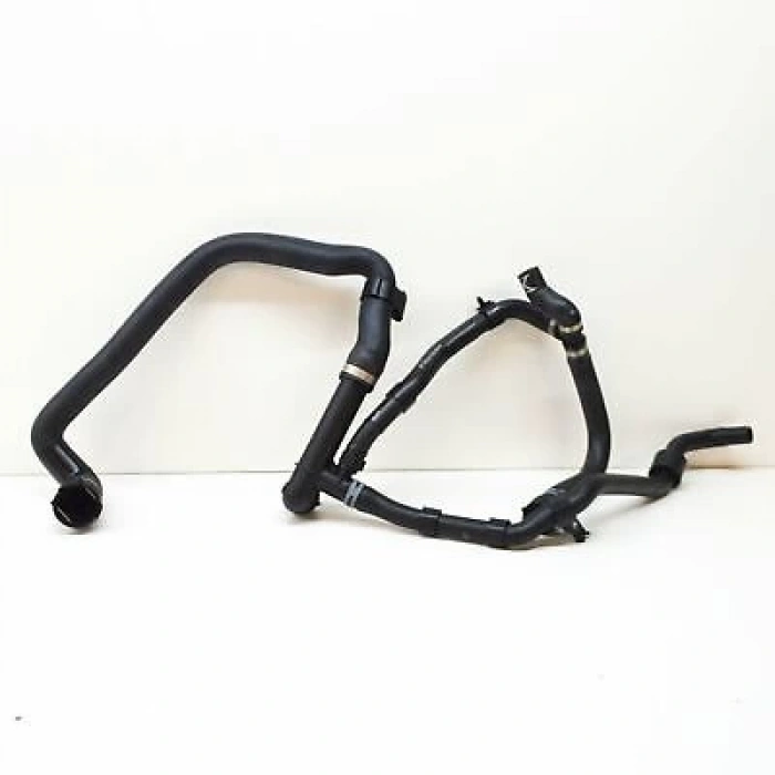 Radyatör Su Hortumu Alt Vw Golf7-A3-Leon-Octavıa Clha-Clhb-Crka-Crkb-Cxxa-Cxxb 1,6 Tdı 13- (Oem No: 5Q0122051Dm)