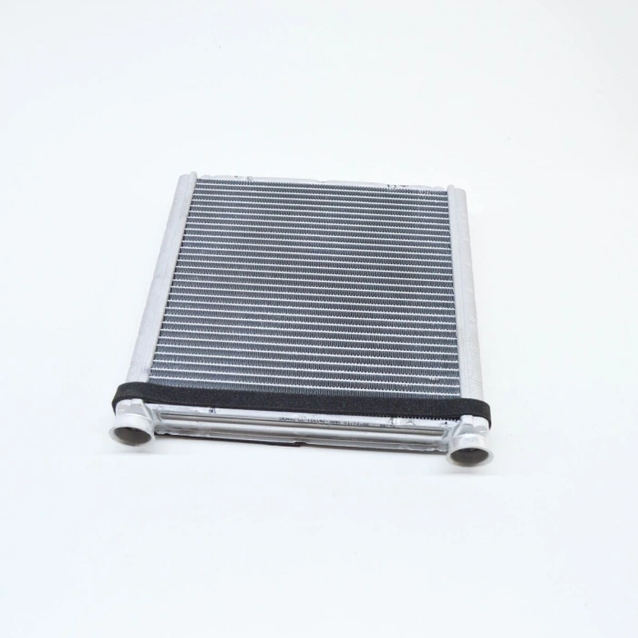 Radyatör Kalorifer Golf7 / Golf78 / Passat / Crafter / A3 / Leon / Octavia 17Sonrası (Oem No: 5Wa819031)