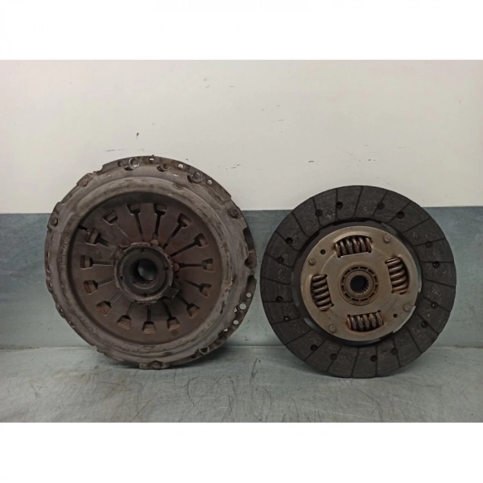 Debrıyaj Setı Fıat Alfa 145-147-156 1,9 Jtd 97- (Oem No: 60815751)