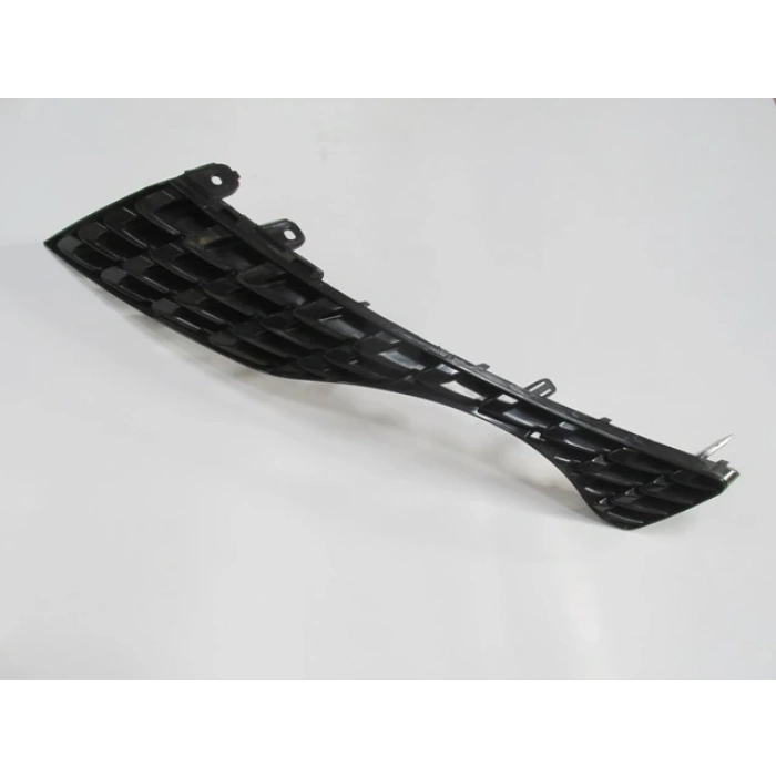 Nıssan Juke- 14/19; Ön Panjur Siyah Sol (Tw) (Oem No: 62075-Bv80A)