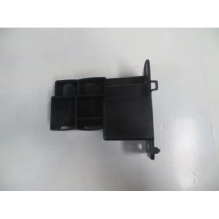 Renault Clio 4 Hatchback 2013-2016 Ön Tampon İç Bağlantı Braketi Sol Plastik (Oem No: 620902055R)