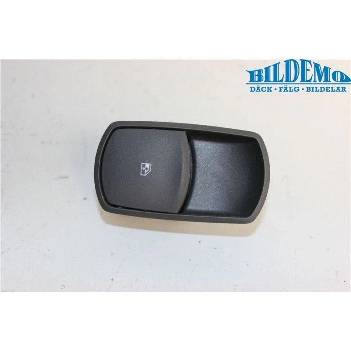 Cam Açma Kapama Dügmesı : Yolcu Opel Corsa D Bm 07- (Oem No: 6240440)