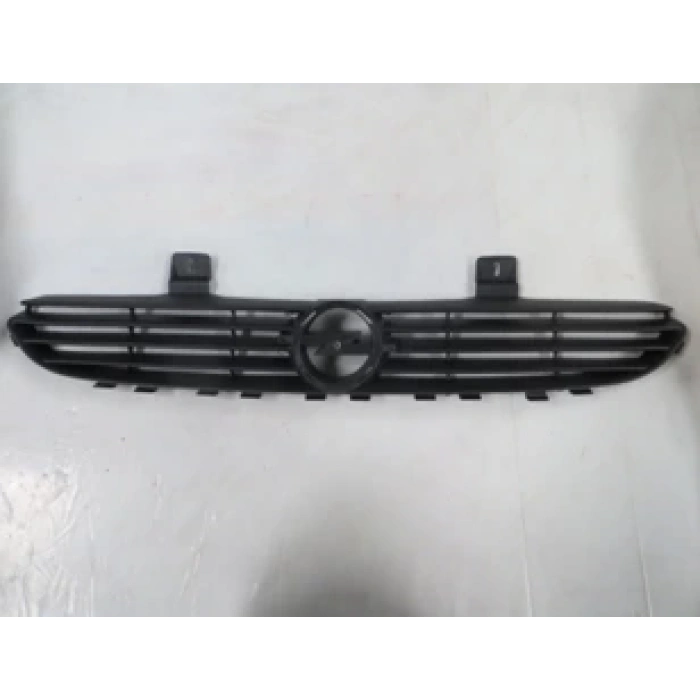 Opel Corsa- B- 97/00; Ön Panjur Siyah (Tyg) (Oem No: 6320043)