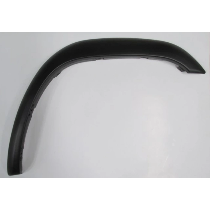 1999-2004 Nissan Pathfinder Ön Çamurluk Ağzı Plastiği Sağ Siyah (Tyg) (Adet) (Oem No:638102W306)