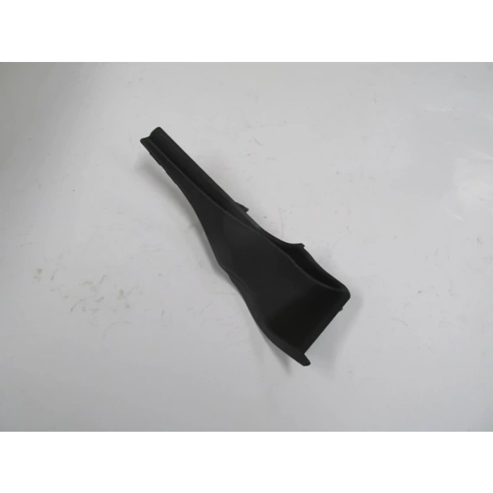 Nıssan Pıck Up- Navara- 16/22; Ön Çamurluk Arka Plastik Kaplaması Sağ (Orijinal) (Oem No: 63820-4Jg0G)