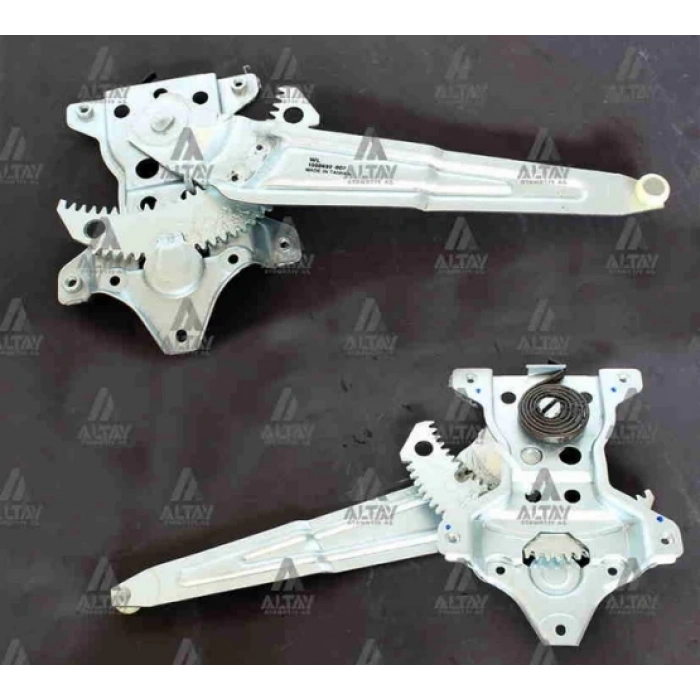 Cam Krikosu Corolla Elektrikli  98-02 Arka Sol (Oem No: 69804-12130)
