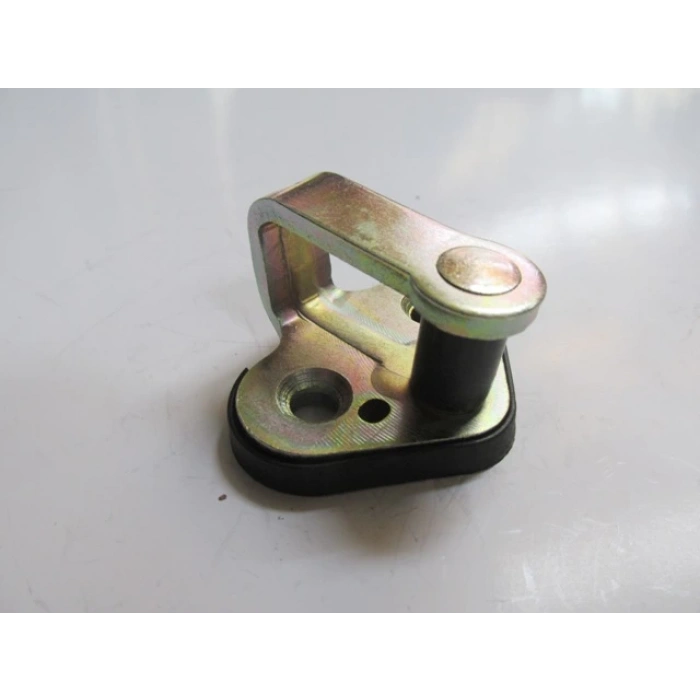 Renault Megane- 1- 98/99; Ön/Arka Kapı Kilit Karşılığı Sağ/Sol Aynı (Adet) (Oem No: 7700423922)