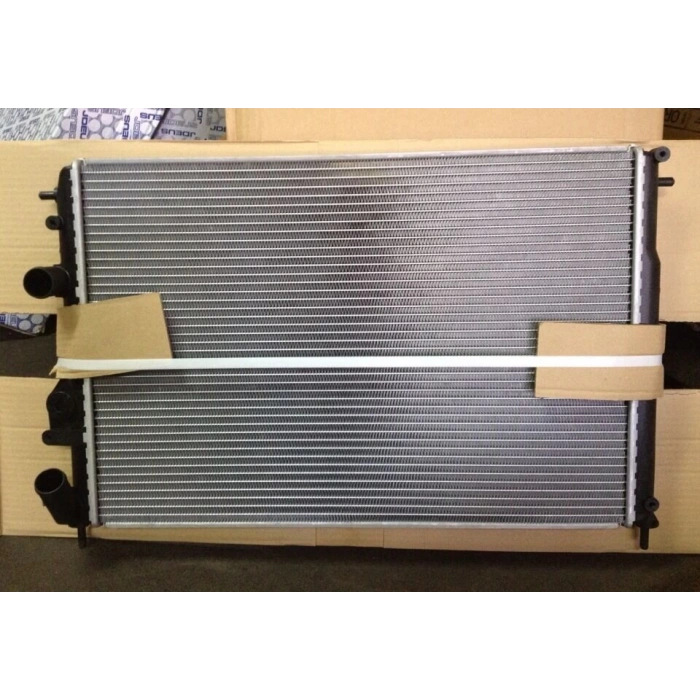 Radyatör Su Megane I  96-03 / Scenıc I 99-03 1.4 16V-1.6 16V M-T Mekanik (Oem No: 7700425842)