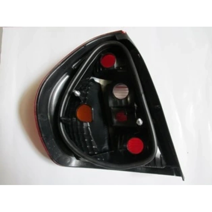 Renault Clio Sedan 1998-2001 Stop Lambası Sol (Kırmızı - Sarı - Beyaz) Duysuz (Mars) (Adet) (Oem No:087681)