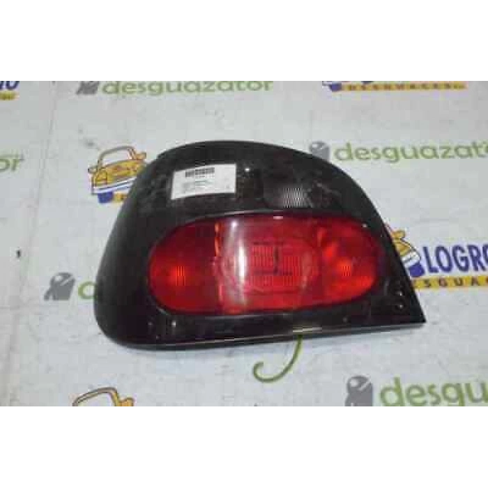 Stop Lambası Sol Dış Renault Megane I Bm 96- (Oem No: 7700828137)
