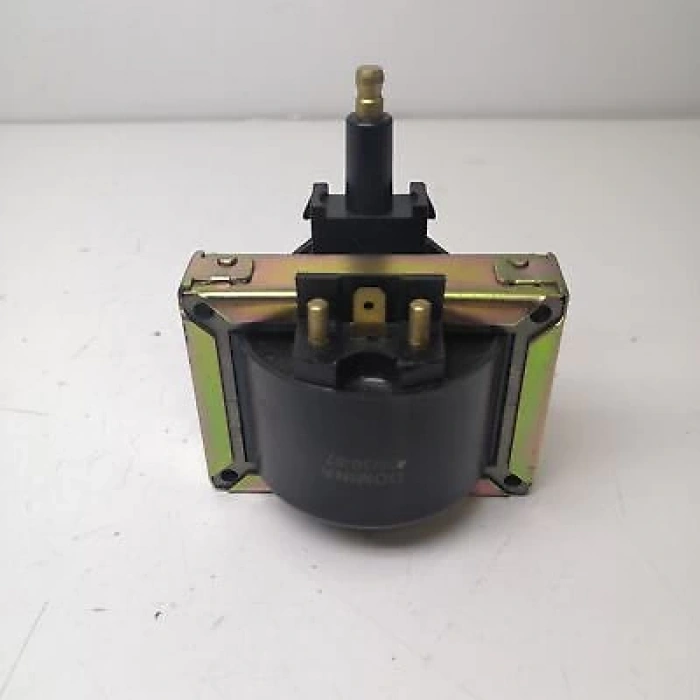 Atesleme Bobını R9 85-00 1.4-1.6 / R11 87-95 1.4-1.6-1.7 / R19 88-01 1.4-1.8 16V / R21 Manager-Concorde 86-93 1.7-2.0 / Laguna I 93-01 1.8-2.0 / Safrane Iı 96-00 2.0 16V / C2J (Oem No: 7701031135)