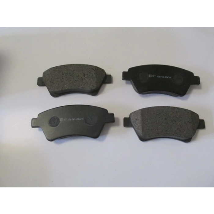 Renault Kangoo- 98/03; Ön Fren Balatası (Kablosuz)(Disk) (136,6X59,2X17,5) (Bramax) (Oem No: 7701207672)