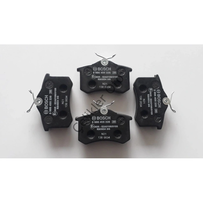 Fren Balatası Arka Gdb1055 / Gdb1330 / Fdb1083 Renault Megane Iı/Fluence/Polo/Golf/307 Bm 03- (Oem No: 7701207695)