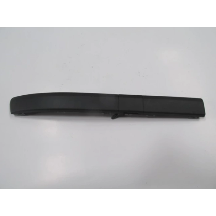 Renault Clıo- 3- Hb- 06/09; Ön Tampon Bandı Sağ Siyah (Tw) (Oem No: 7701208686)