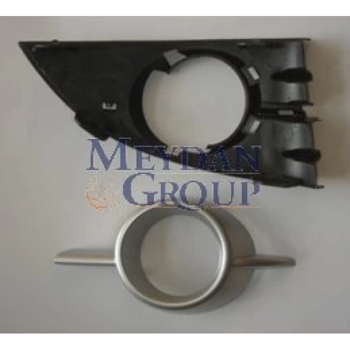 Renault Scenıc- 2- 07/09; Sis Lamba Kapağı Sol Sis Delikli Siyah(Dış Çerçevesi Gümüş Gri)2Parça(Tyg (Oem No: 7701477302)