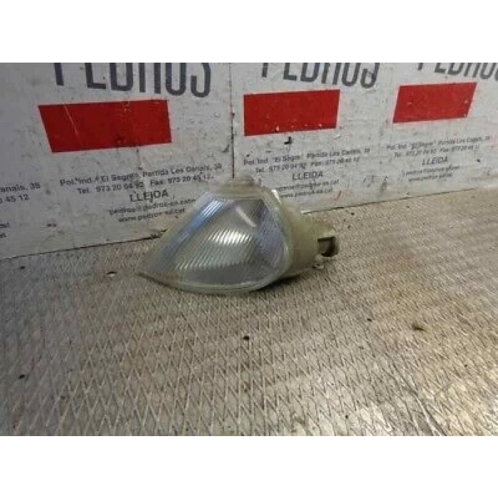 Sınyal Lambası Sag Duylu Renault Laguna I Bm 95- (Oem No: 7711130007)