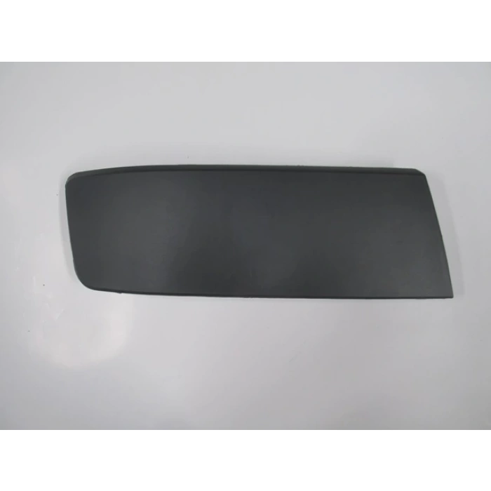 Volkswagen Transporter- Transporter T6- 10/14; Ön Tampon Bandı Sağ Siyah Pütürlü (Oem No: 7E08078207G9)