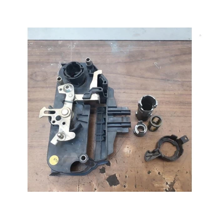 Kilit Bagaj Kapak Transporter Transporter T5/ Transporter T6 04-15 (Oem No: 7H0827426T)