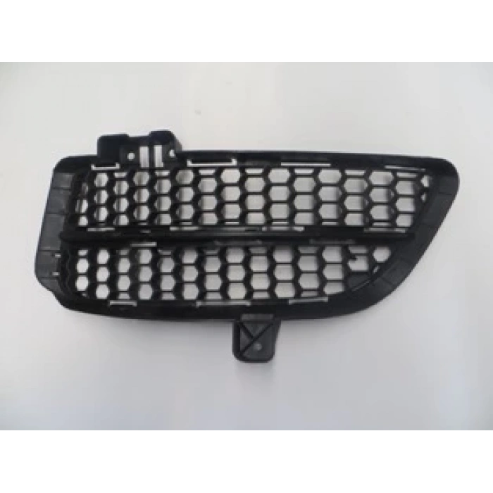 Volkswagen Touareg- 07/09; Ön Tampon Panjuru Sol (Oem No: 7L6853665B)