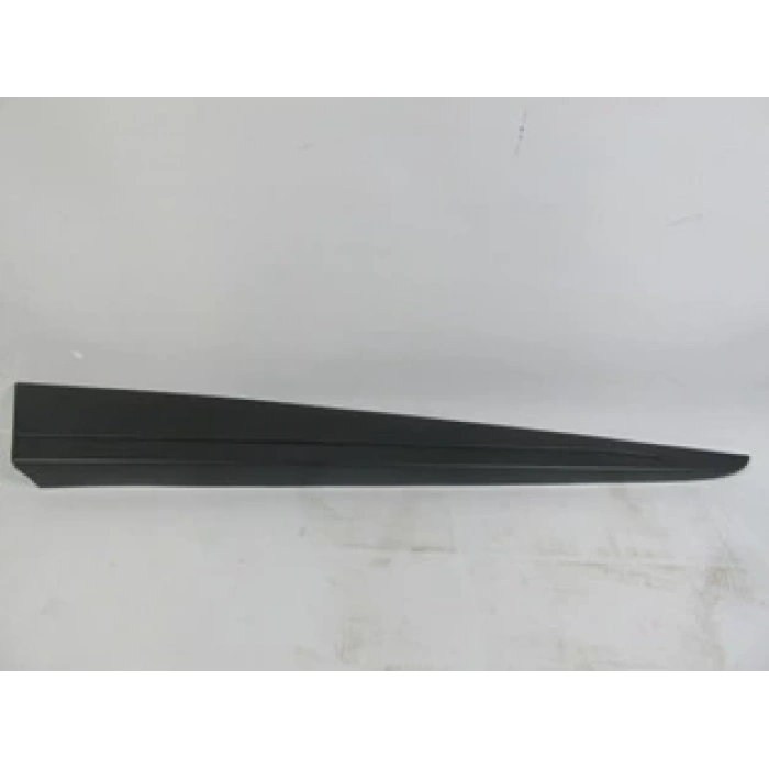 Renault Clıo- 4- Hb- 13/16; Ön Kapı Bandı Sağ (Nikelaj Takılmayan Tip) (Oem No: 801865598R)