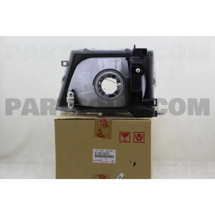 Far Hılux 02-05 Manuel Sağ (Oem No: 81130-35370)