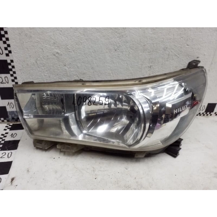 Hilux (N1) 2015  Far Sol  (Oem No:811500K691)