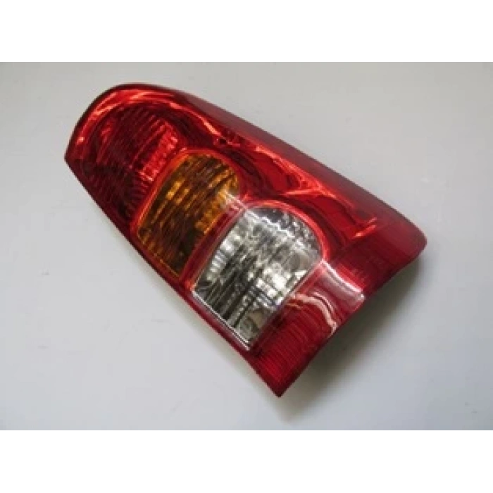 Toyota Hilux Vigo 2005-2011 D4D Stop Lambası Sağ Kırmızı - Sarı - Beyaz (Duylu) (Casp)(E Marklı) (Oem No: 81551-0K010)