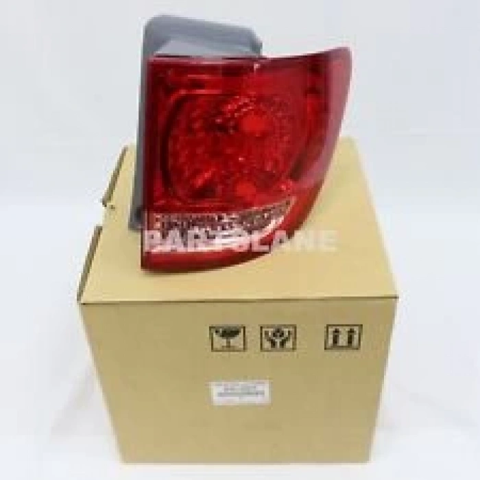 Stop Lambası Corolla  99-00 Dış Sağ (Oem No: 81551-1E120)