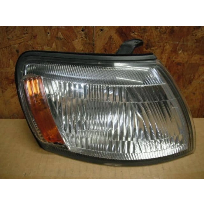 Sinyal Lambası Corona At191 92-97 Sağ (Oem No: 81610-20530)