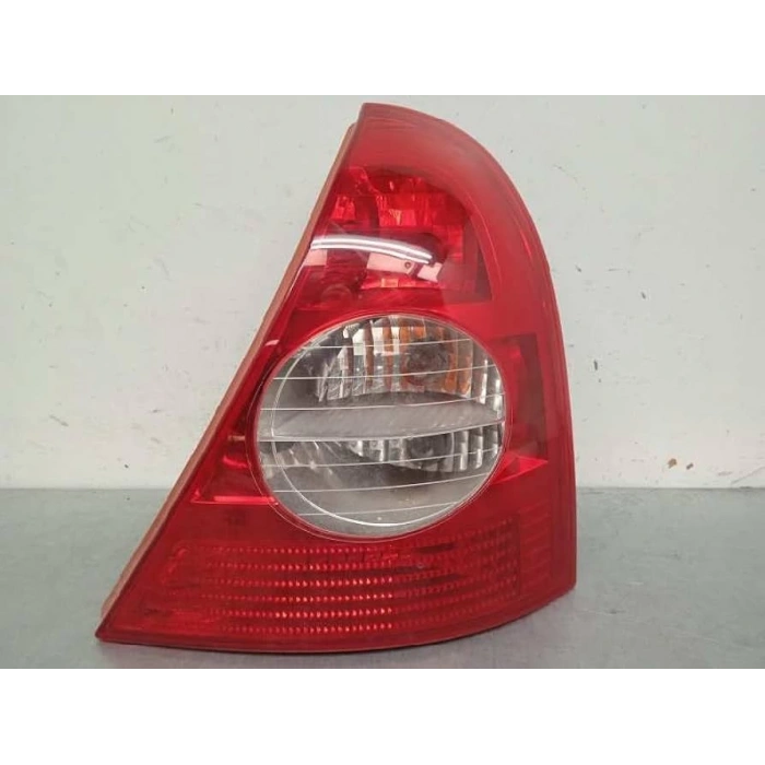 Renault Clio Hatchback 2001-2004 Stop Lambası Sağ (Oem No: 8200071414)