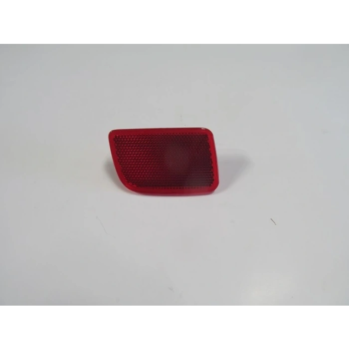 Renault Master 4 2020-2024 Arka Tampon Reflektörü Sol Kırmızı (Oem No: 8200152642)