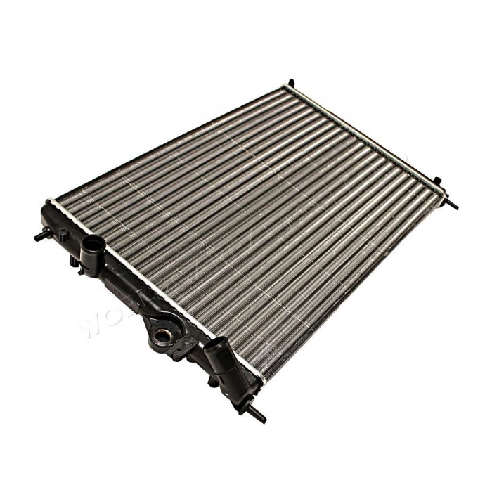 Su Radyatörü Renault Megane I/Scenıc I 1.4-1.6-2.0I 16V 96- (Oem No: 8200189286)